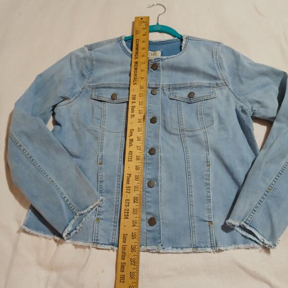 NWOT LOGO stretch denim light wash raw edge hem/sleeve snap front jacket sz 10 - Picture 13 of 15